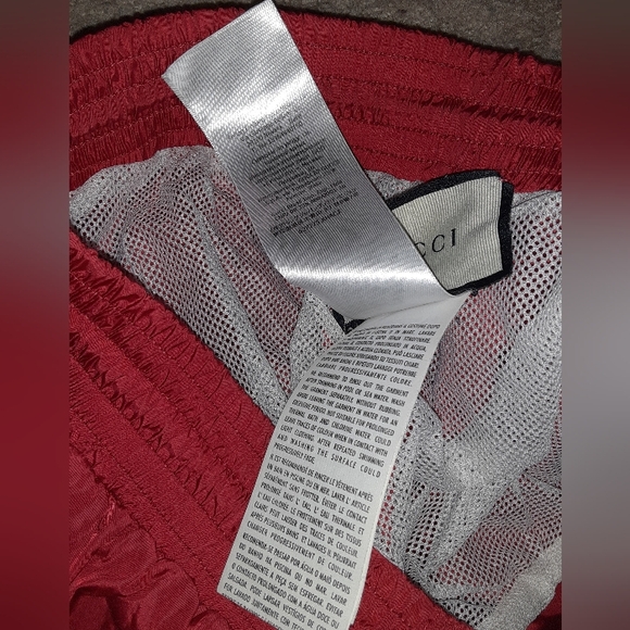 MEN'S GUCCI RED SWIM TRUNKS - Picture 5 of 8